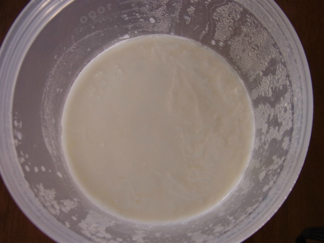 牛乳別で作ったヨーグルト
